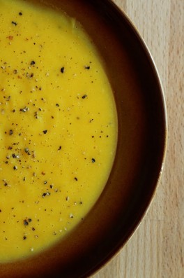 http://www.lafermedelasource.fr/172-thickbox_atch/veloute-de-legumes-d-automne.jpg